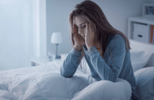 كيف تتخلص من الأرق وتحسن جودة نومك؟ دليل علمي وعملي لنوم عميق